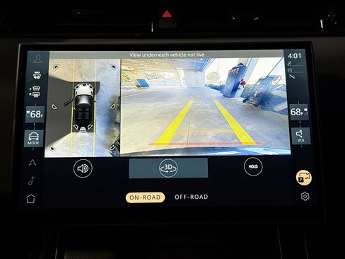 Used 2025 Land Rover Range Rover Evoque Dynamic SE image 33