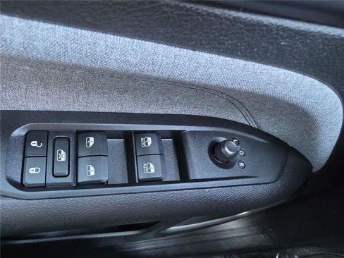 Used 2022 Jeep Compass Latitude AWD/4WD image 13