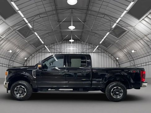 Used 2020 Ford F250 XLT w/ Snow Plow Prep Package AWD/4WD image 2