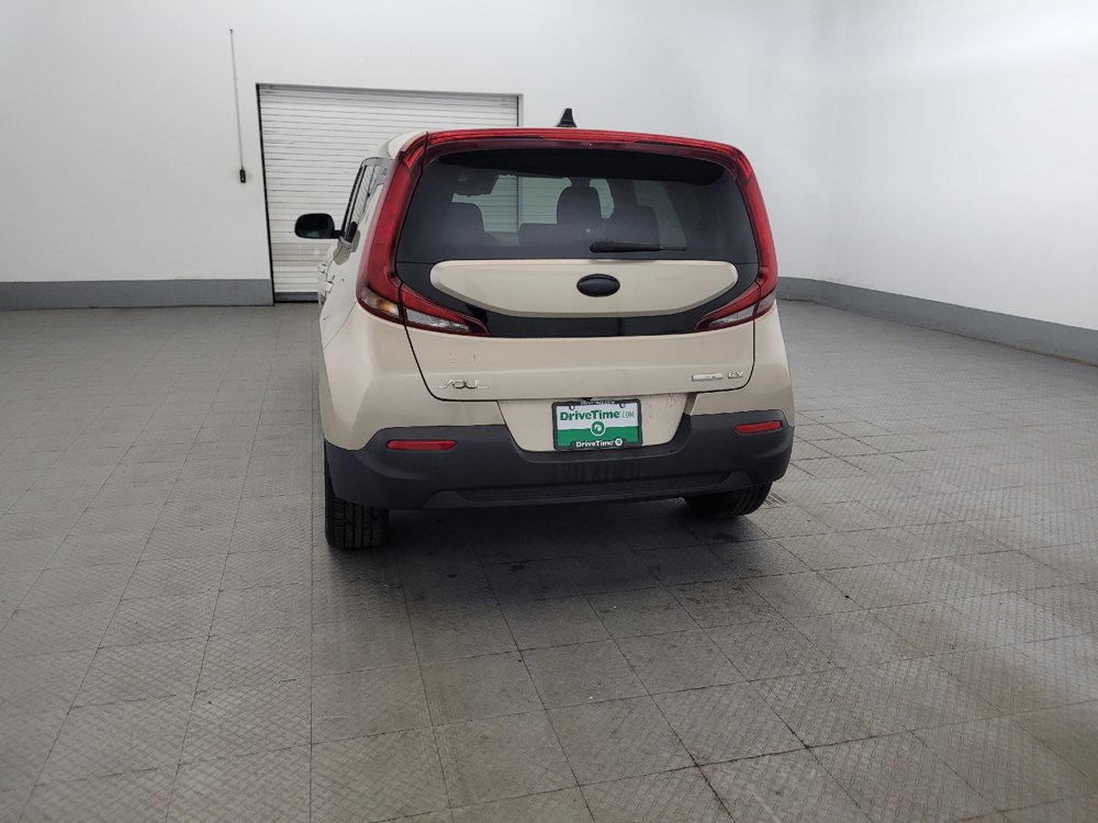 Used 2020 Kia Soul EX FWD image 6