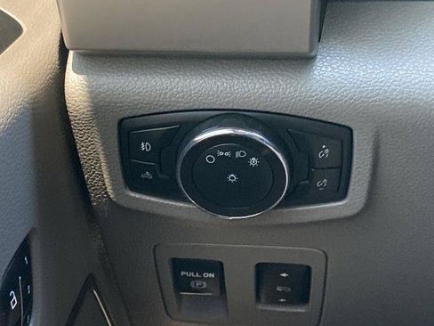 Used 2019 Ford F150 Lariat w/ Max Trailer Tow Package AWD/4WD image 14