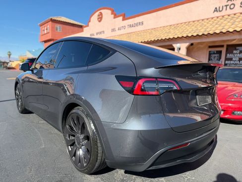 Used 2020 Tesla Model Y Performance AWD/4WD image 8