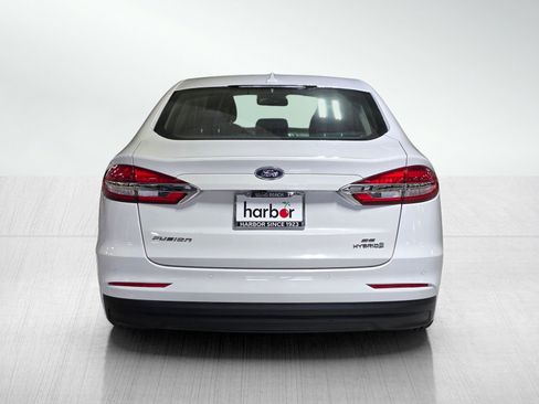 Used 2019 Ford Fusion SE image 10