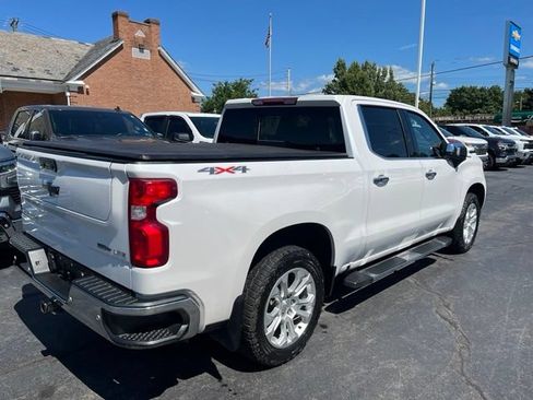 Used 2023 Chevrolet Silverado 1500 LTZ w/ LTZ Convenience Package II AWD/4WD image 3