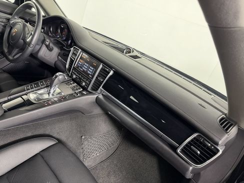 Used 2013 Porsche Panamera 4 Platinum Edition AWD/4WD image 26