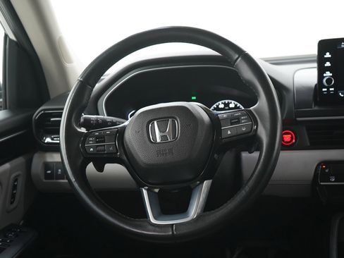 Used 2025 Honda Pilot EX-L image 15