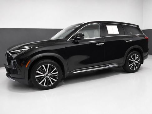 Used 2023 INFINITI QX60 Sensory w/ Cargo Package AWD/4WD image 2