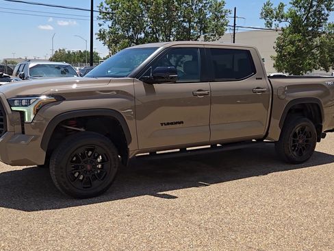 Used 2026 Toyota Tundra Limited w/ TRD Off-Road Package AWD/4WD image 5