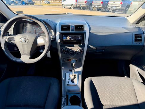 Used 2011 Toyota Corolla S image 12