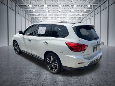 Used 2017 Nissan Pathfinder Platinum FWD image 8