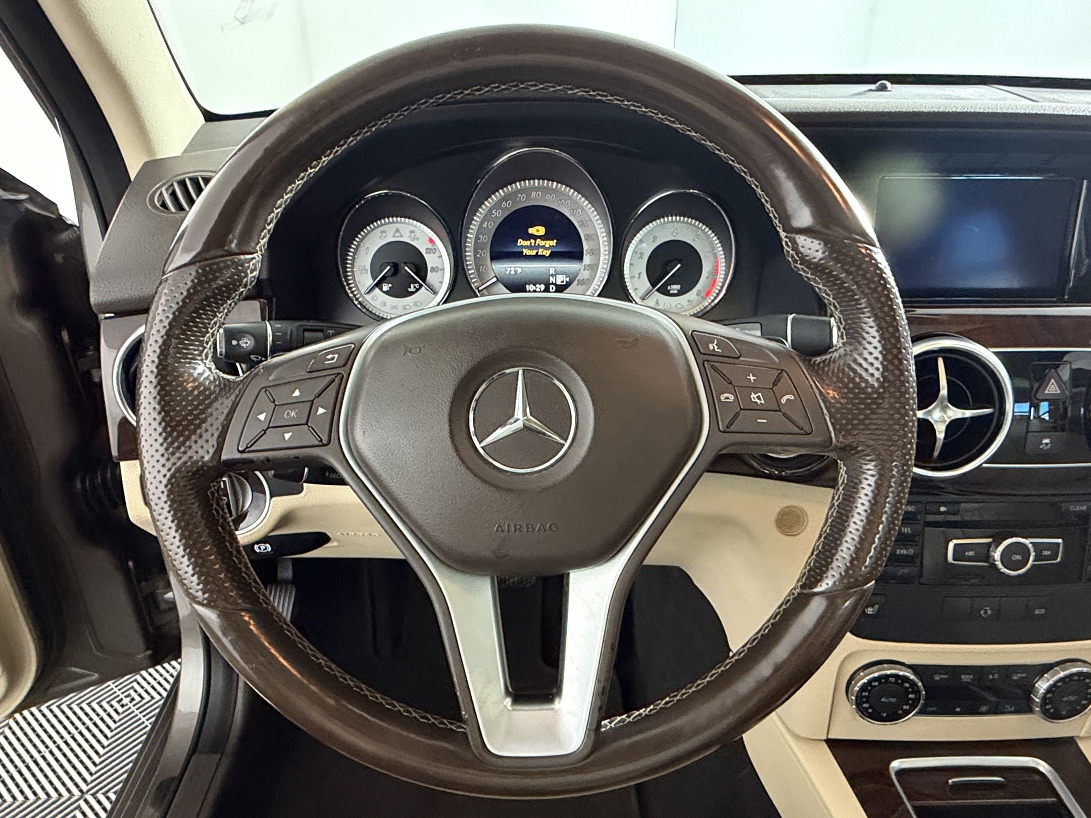 Used 2014 Mercedes-Benz GLK 350 4MATIC image 11