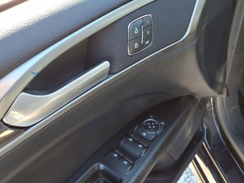 Certified 2019 Ford Fusion SEL image 13