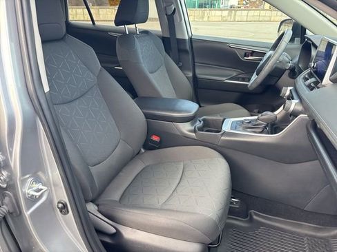 Used 2023 Toyota RAV4 XLE w/ Convenience Package image 13