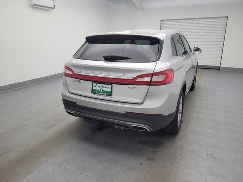 Used 2016 Lincoln MKX Premiere image 7