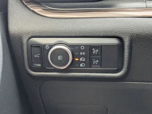 Used 2024 Ford Explorer Limited w/ Equipment Group 301A image 12