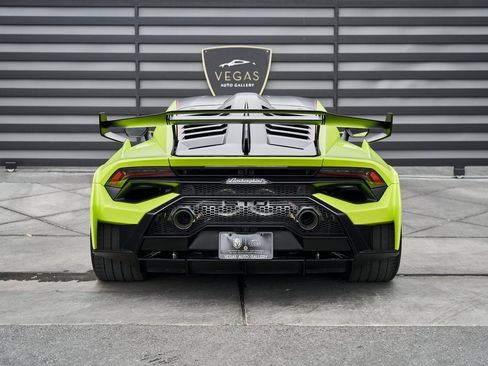 Used 2022 Lamborghini Huracan STO image 28