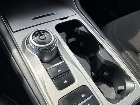 Certified 2023 Ford Explorer XLT RWD image 31