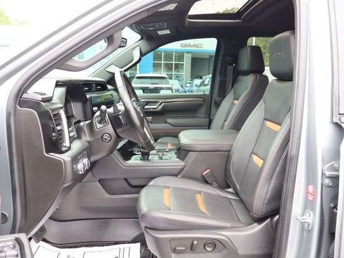 Used 2025 GMC Sierra 1500 AT4 w/ AT4 Premium Package AWD/4WD image 21