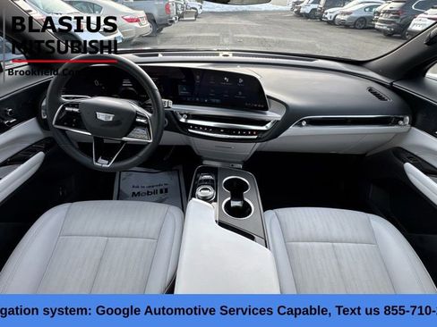 Used 2024 Cadillac Lyriq Sport image 16