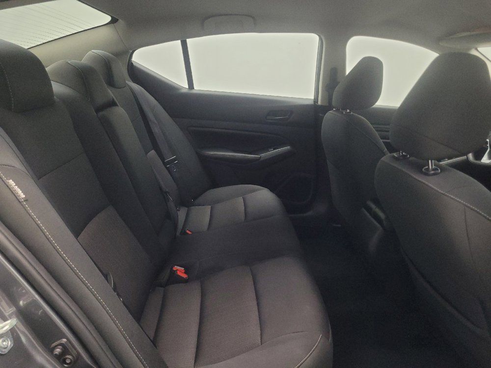 Used 2025 Nissan Altima 2.5 SV FWD image 19
