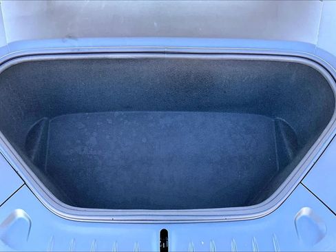 Used 2022 Tesla Model S image 30