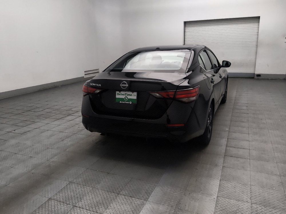Used 2025 Nissan Sentra SV FWD image 9