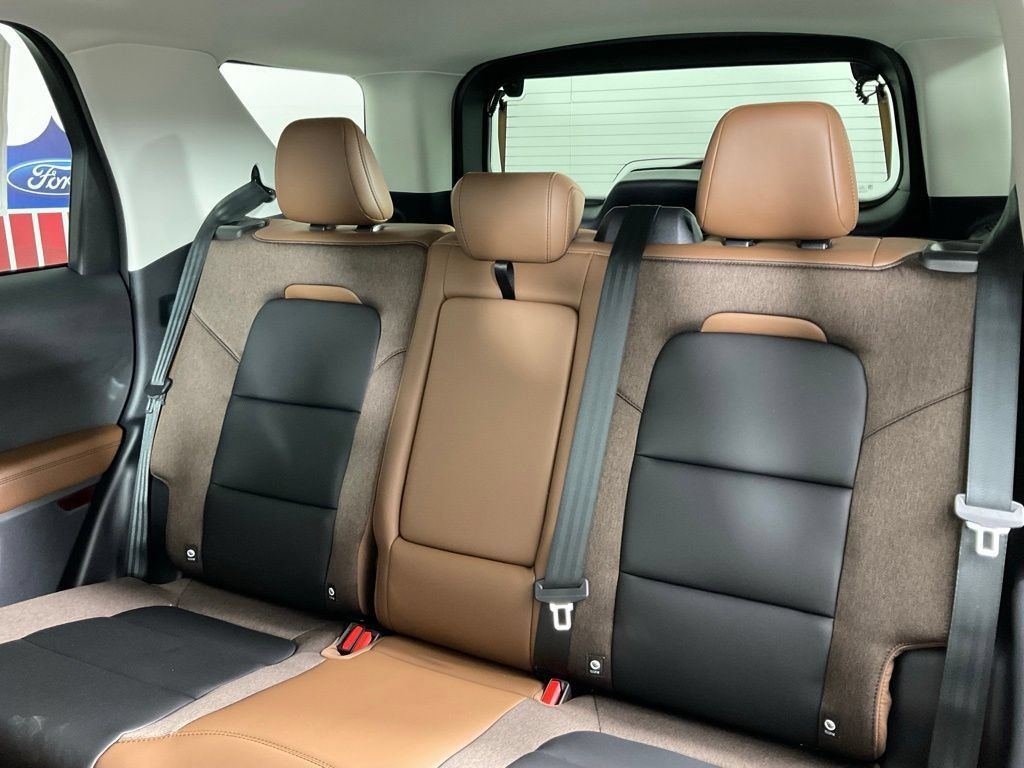New 2026 Ford Bronco Sport Outer Banks w/ Outer Banks Tech Package+ AWD/4WD image 16