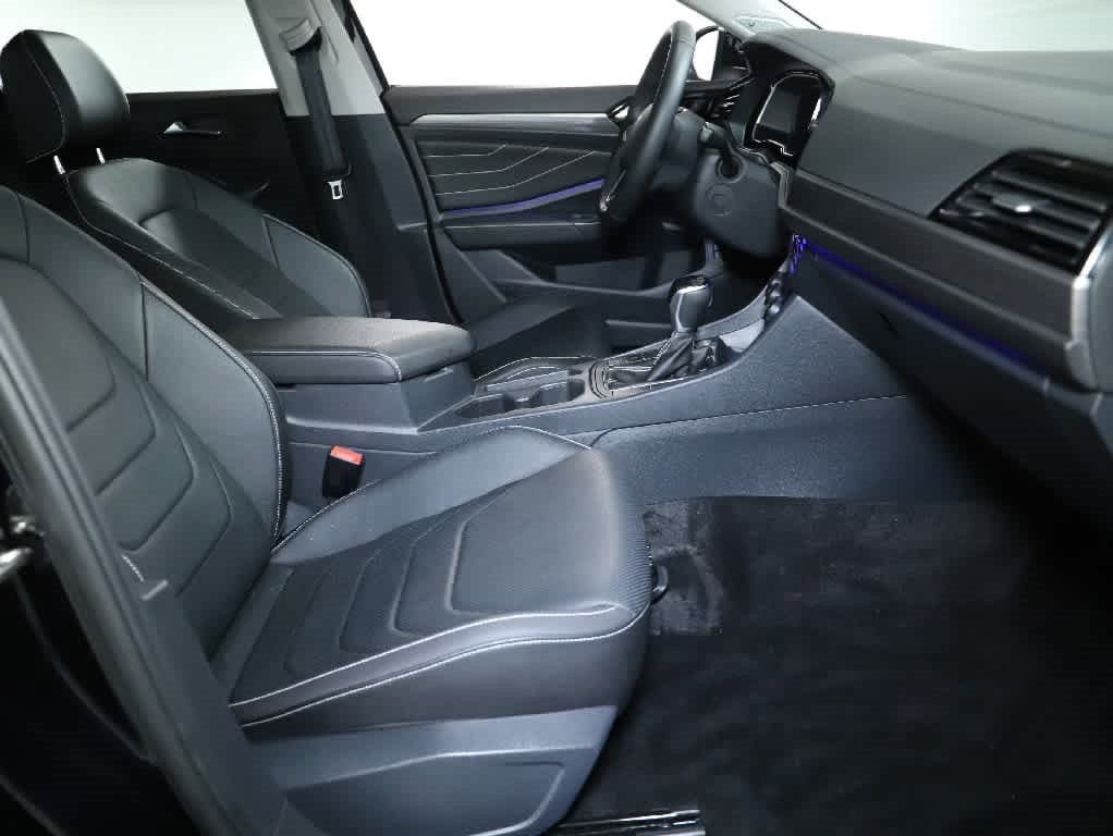 Used 2024 Volkswagen Jetta SEL FWD image 33