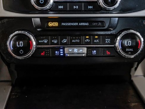 Used 2022 Ford F250 Lariat w/ Lariat Value Package image 27