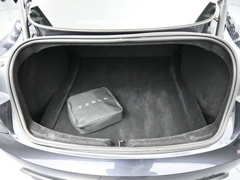 Used 2024 Tesla Model 3 Standard Range image 31