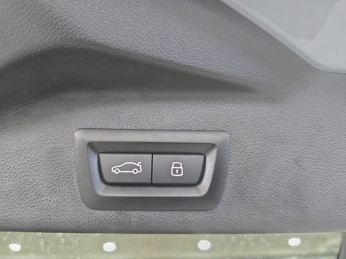 Certified 2024 BMW X5 xDrive40i w/ Executive Package image 27