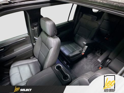 Used 2026 Chevrolet Suburban RST w/ Comfort Package AWD/4WD image 23