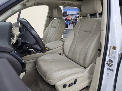 Used 2018 Audi Q7 3.0T Prestige w/ Prestige Package image 17