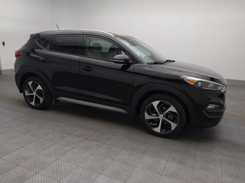 Used 2017 Hyundai Tucson Sport FWD image 11