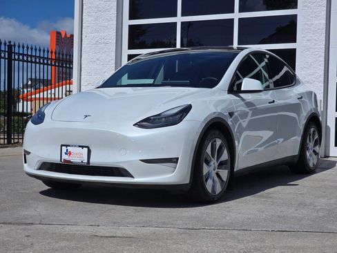 Used 2021 Tesla Model Y Long Range AWD/4WD image 6