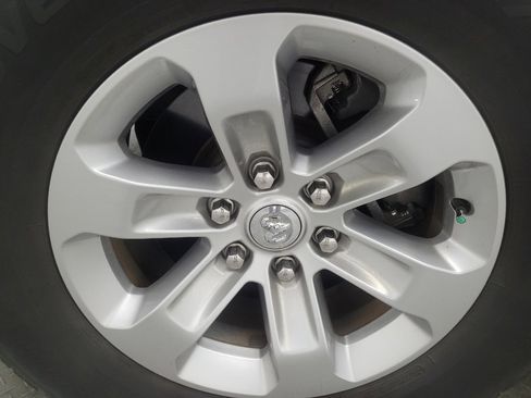 Used 2020 RAM 1500 Laramie RWD image 31