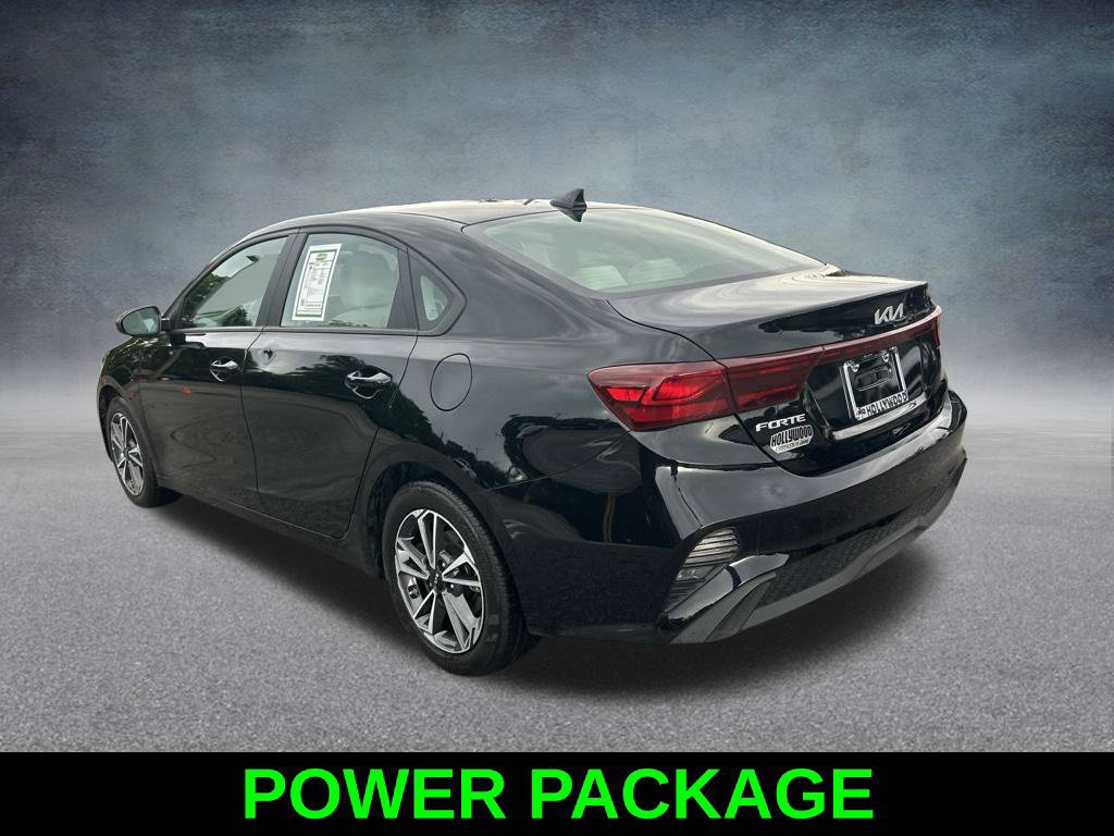 Used 2023 Kia Forte LXS FWD image 7