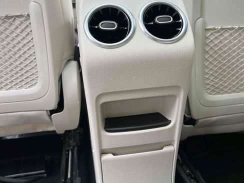 Used 2020 Mercedes-Benz GLB 250 4MATIC image 61