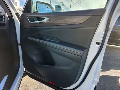 New 2026 Volkswagen Atlas SEL image 15