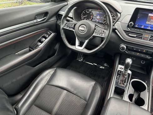 Used 2023 Nissan Altima 2.5 SR image 23
