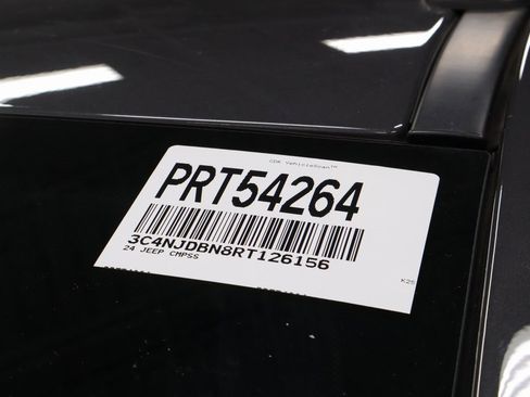 Used 2024 Jeep Compass Latitude image 35