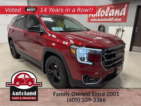 Used 2024 GMC Terrain AT4 w/ Tech Package AWD/4WD image 1