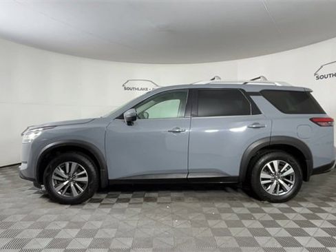 Certified 2022 Nissan Pathfinder SL image 5