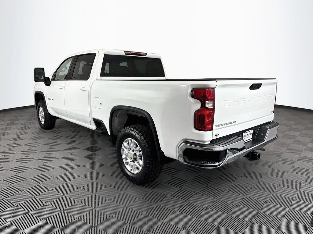 Used 2023 Chevrolet Silverado 2500 LT AWD/4WD image 5