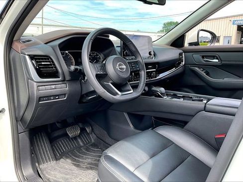 Used 2023 Nissan Rogue SL w/ SL Premium Package AWD/4WD image 8