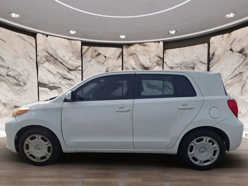 Used 2010 Scion xD image 5