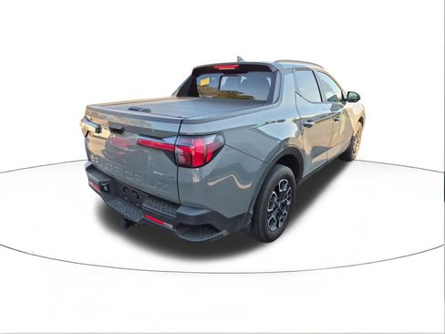Used 2023 Hyundai Santa Cruz SEL Premium image 2