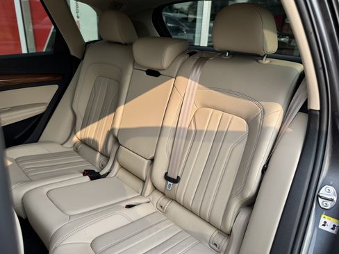 Certified 2022 Audi Q5 2.0T Premium Plus w/ Premium Plus Package image 17