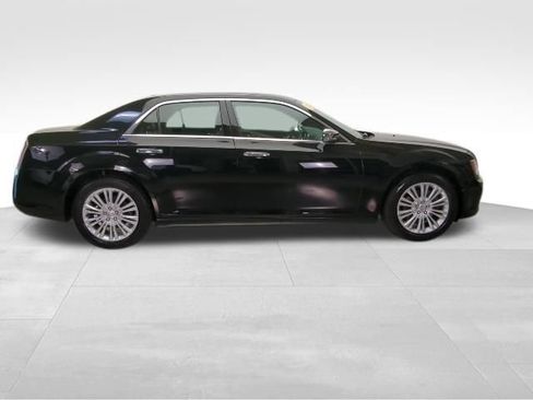 Used 2014 Chrysler 300 C w/ Light Group AWD/4WD image 9