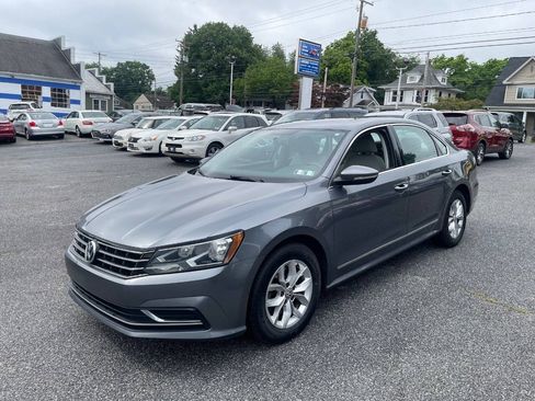 Used 2016 Volkswagen Passat 1.8T S FWD image 30